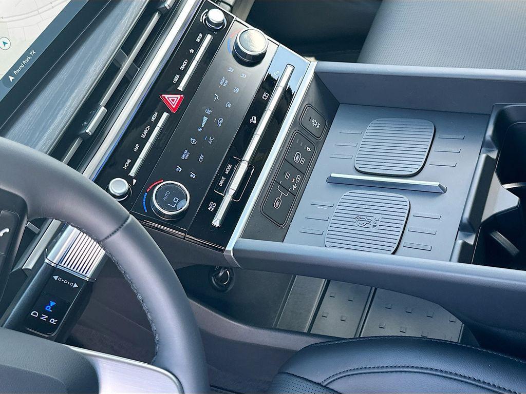 new 2025 Hyundai SANTA FE HEV car, priced at $47,305