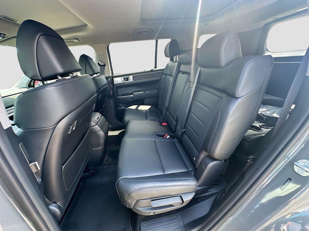 new 2025 Hyundai SANTA FE HEV car, priced at $47,305