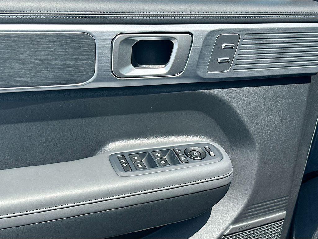 new 2025 Hyundai SANTA FE HEV car, priced at $47,305