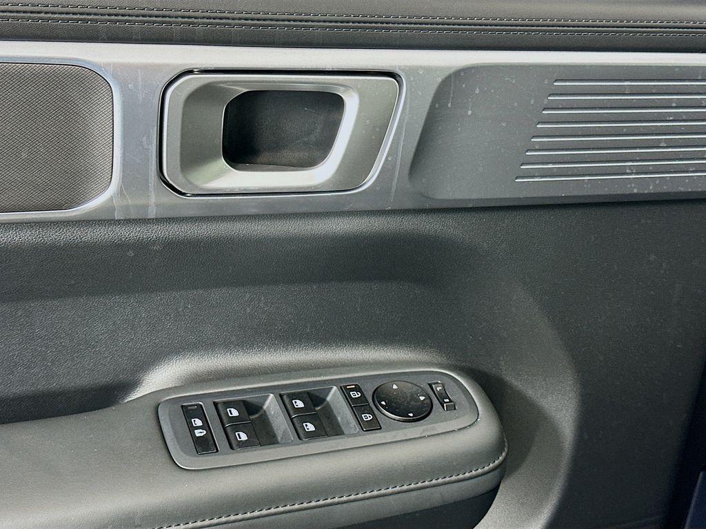 used 2025 Hyundai Santa Fe car, priced at $32,999