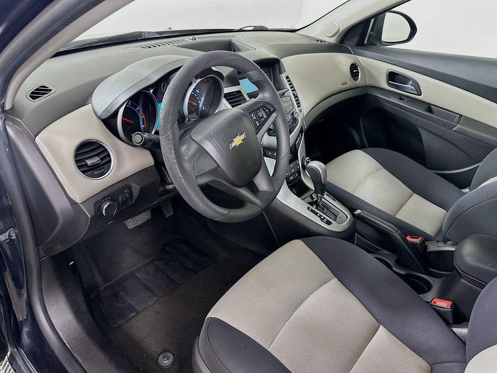 used 2014 Chevrolet Cruze car, priced at $7,399
