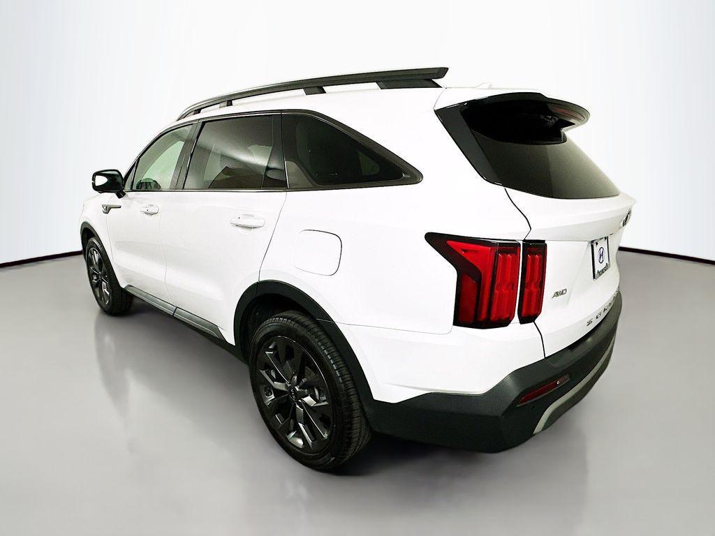 used 2021 Kia Sorento car, priced at $25,300