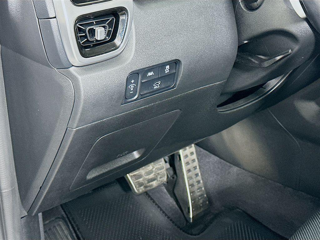 used 2021 Kia Sorento car, priced at $25,300