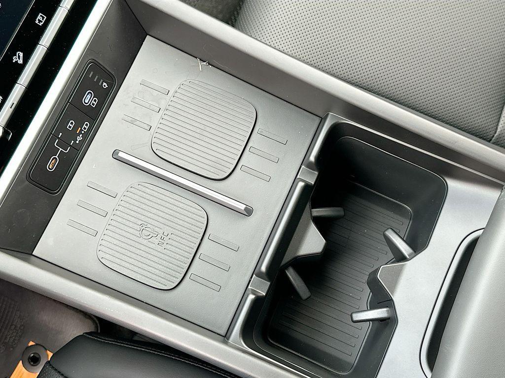 new 2025 Hyundai Santa Fe car, priced at $39,025