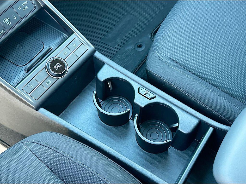 new 2025 Hyundai Kona car, priced at $30,284