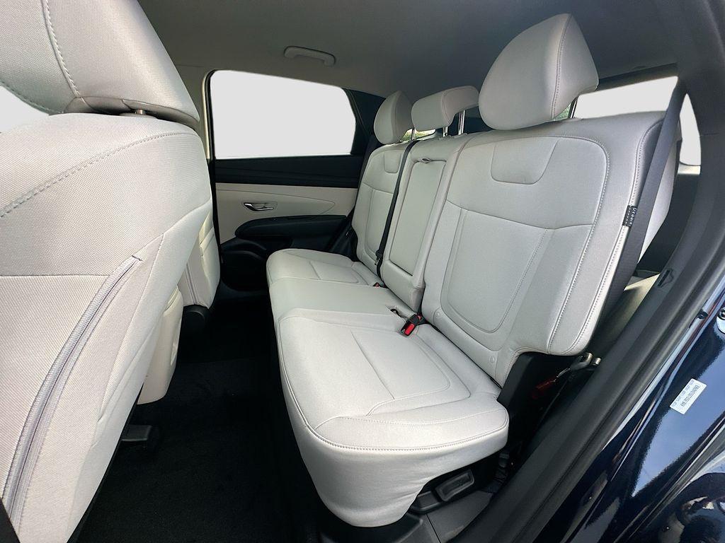 new 2025 Hyundai TUCSON Hybrid car, priced at $35,475