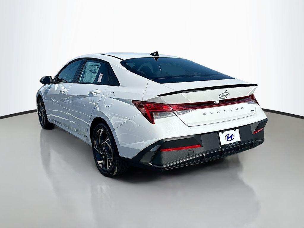 new 2025 Hyundai ELANTRA HEV car, priced at $29,685