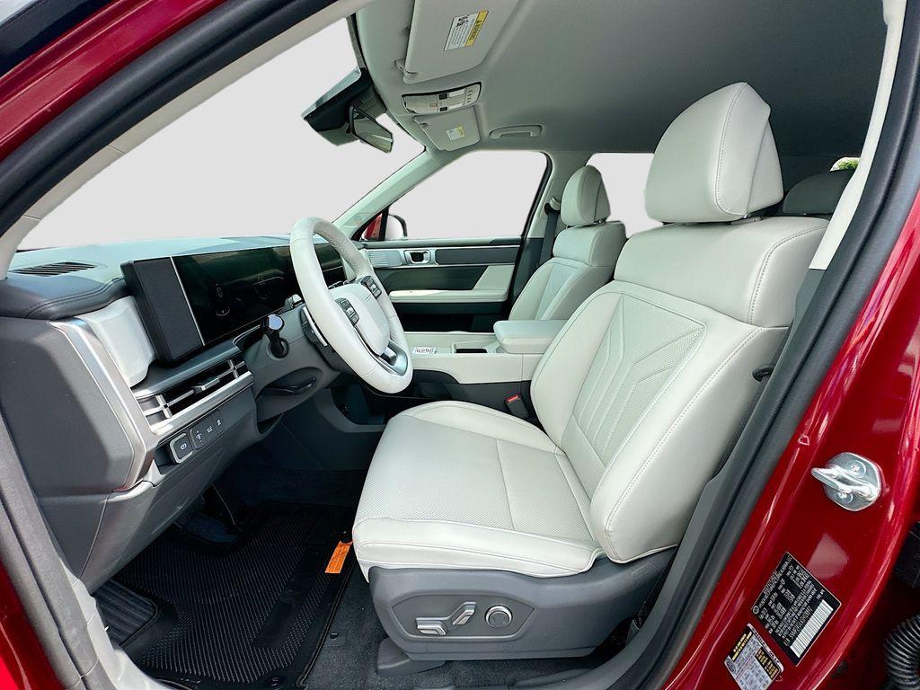 new 2025 Hyundai Santa Fe car, priced at $39,670