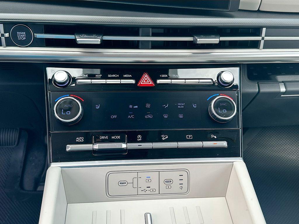 new 2025 Hyundai Santa Fe car, priced at $39,670