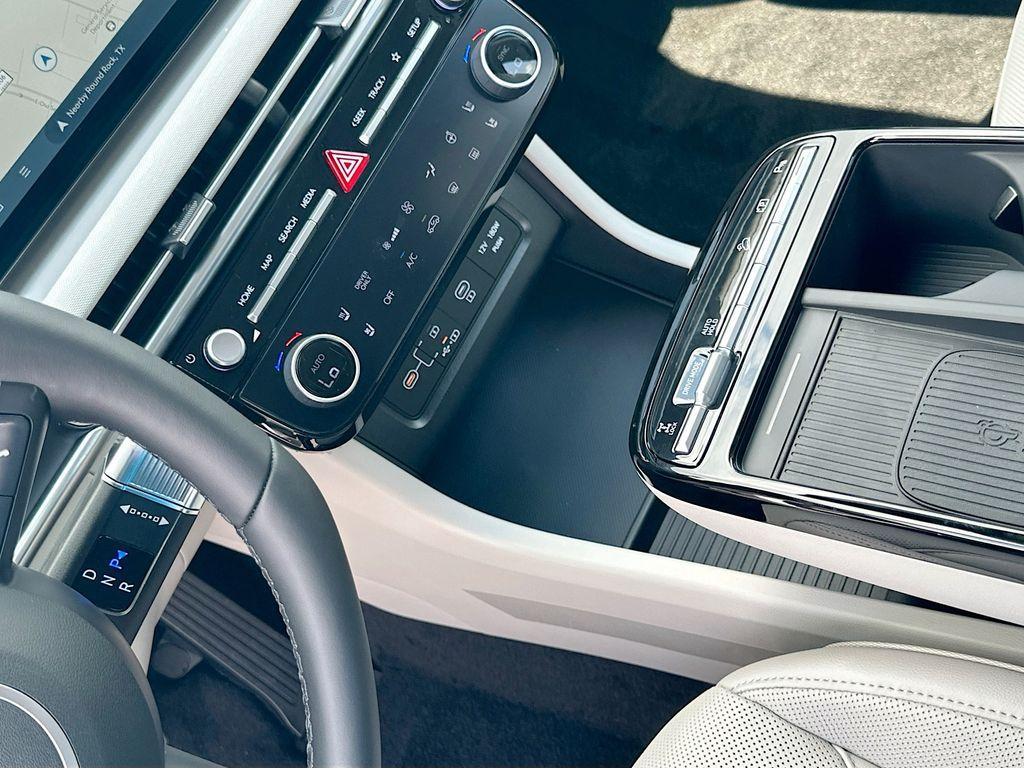 new 2025 Hyundai TUCSON Hybrid car, priced at $43,850