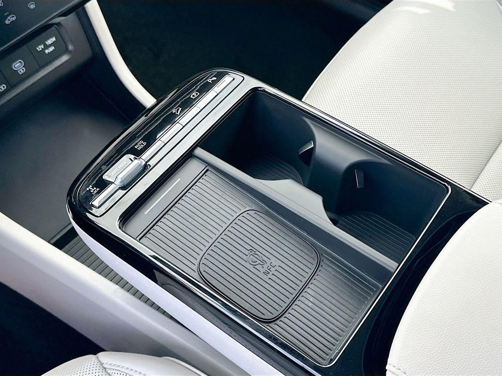 new 2025 Hyundai TUCSON Hybrid car, priced at $43,350