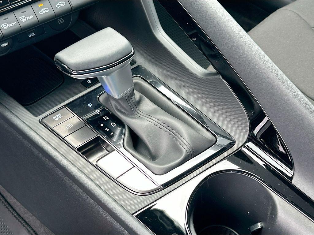 new 2025 Hyundai ELANTRA HEV car, priced at $29,185