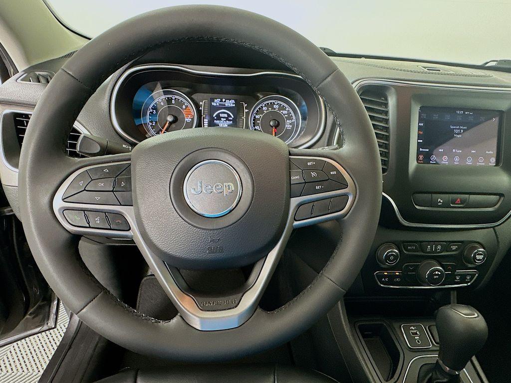 used 2020 Jeep Cherokee car, priced at $15,060