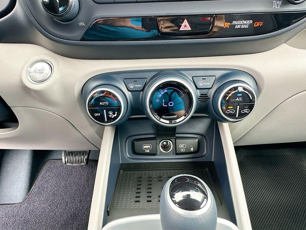 new 2025 Hyundai Venue car, priced at $25,545
