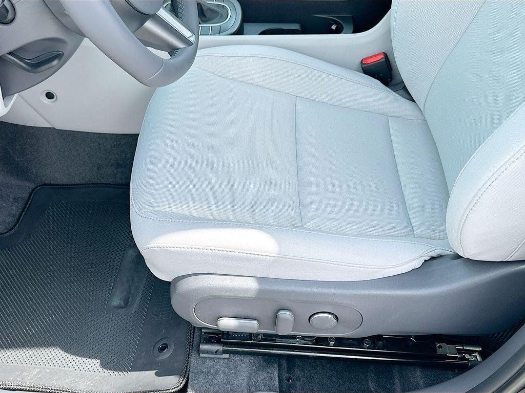 new 2025 Hyundai Kona car, priced at $28,084