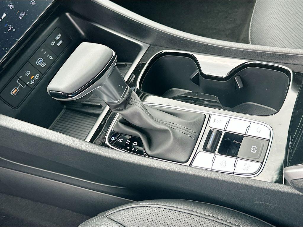 new 2025 Hyundai Tucson car, priced at $35,010