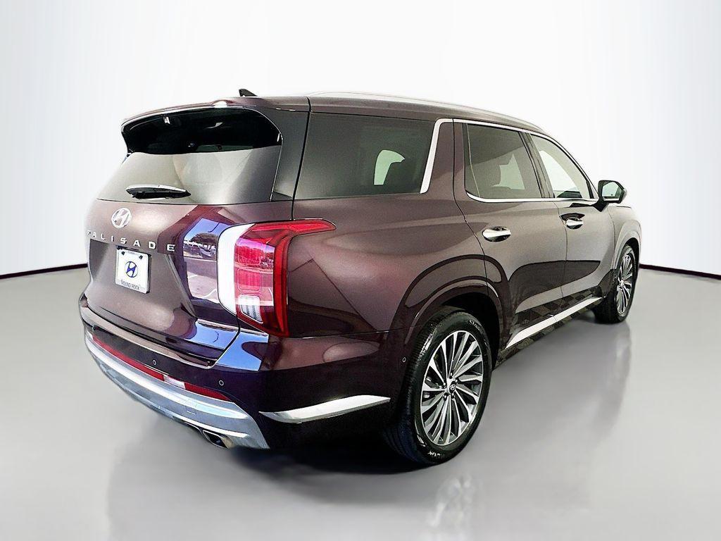 used 2024 Hyundai Palisade car, priced at $37,900