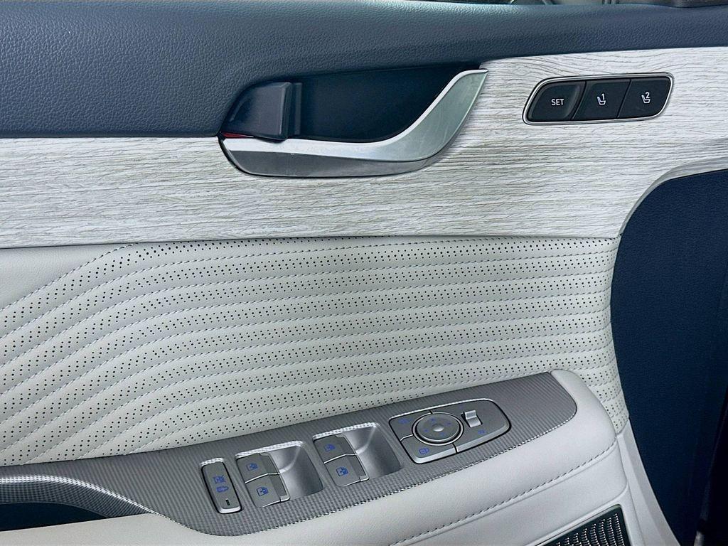 used 2024 Hyundai Palisade car, priced at $37,900