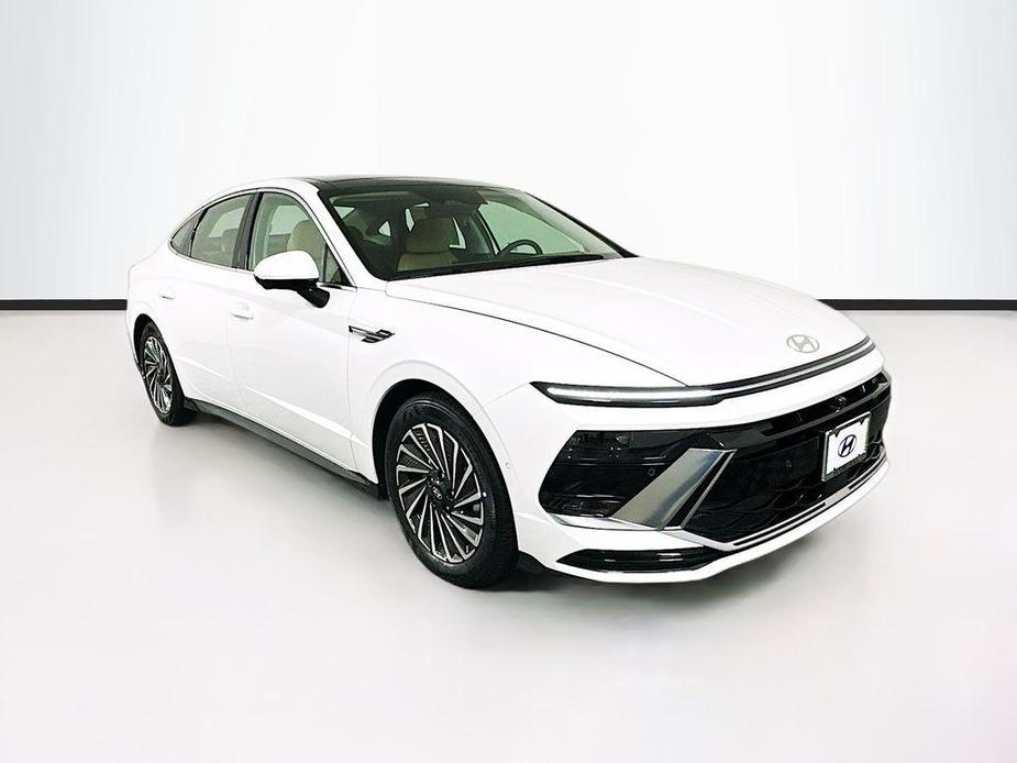 new 2024 Hyundai Sonata Hybrid car, priced at $39,365