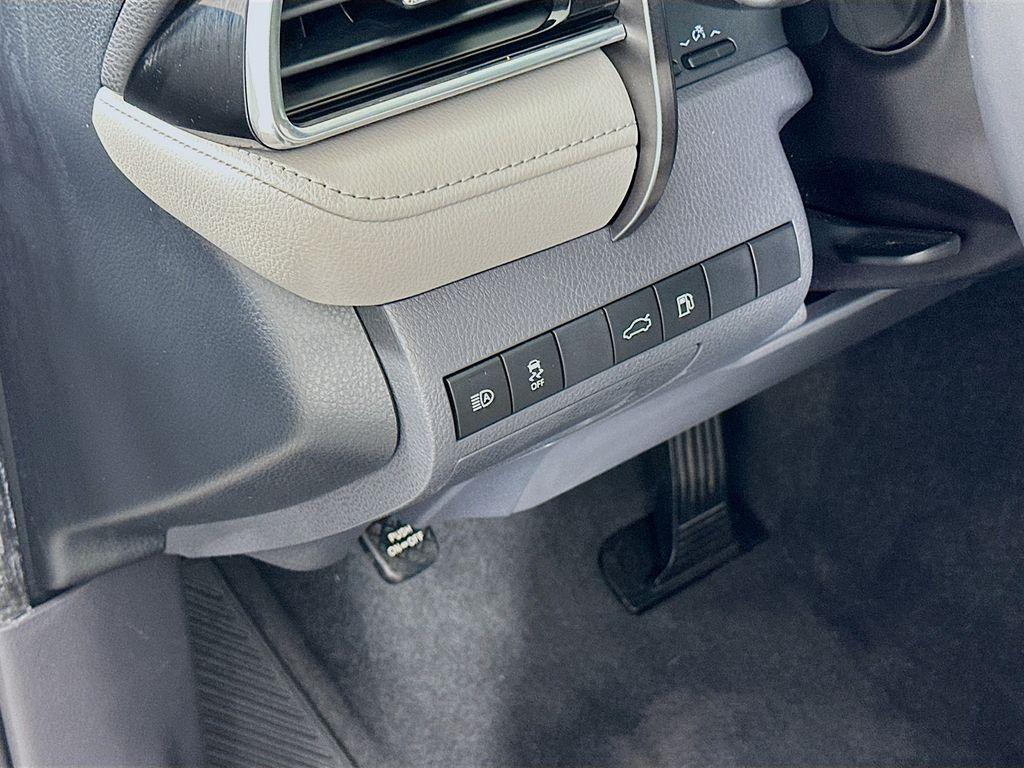 used 2018 Toyota Camry car, priced at $17,283