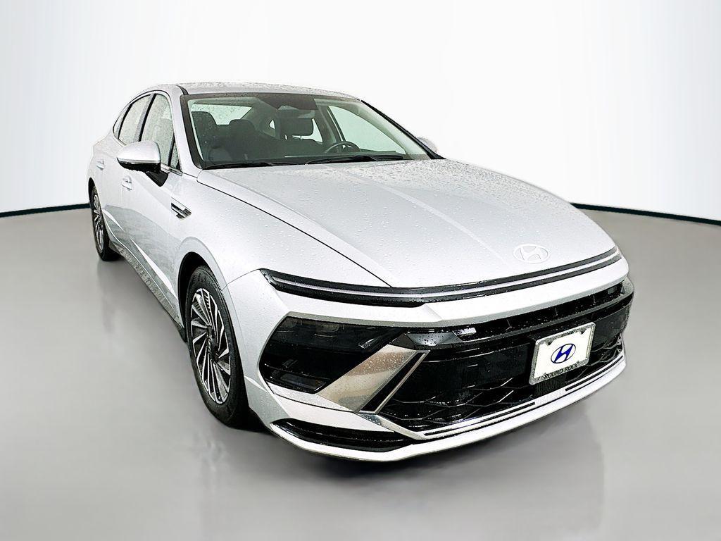 used 2024 Hyundai Sonata Hybrid car, priced at $25,815