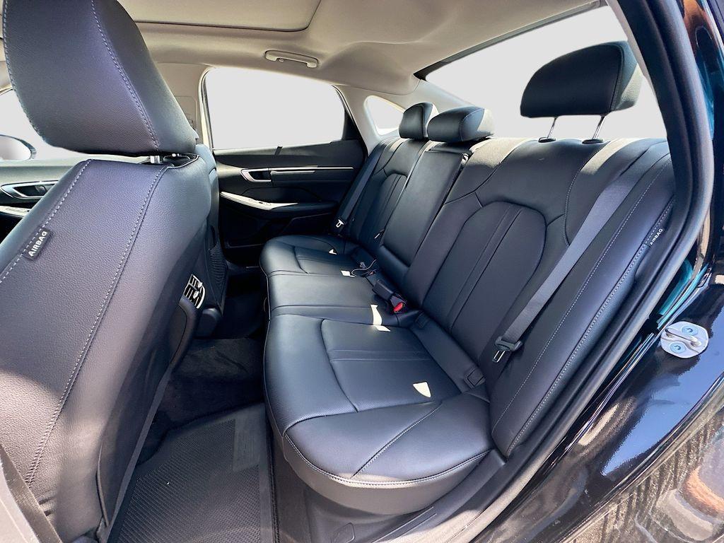 new 2025 Hyundai Sonata Hybrid car, priced at $39,460