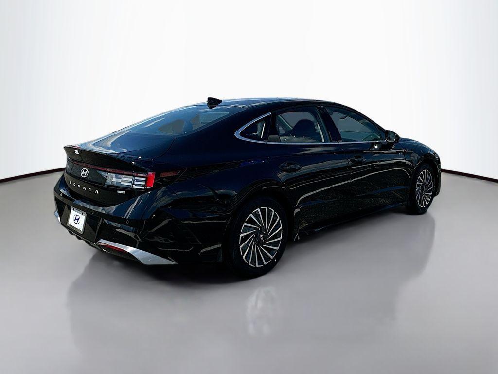 new 2025 Hyundai Sonata Hybrid car, priced at $39,460