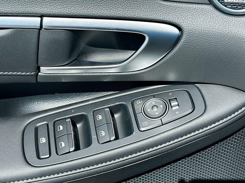 new 2025 Hyundai Sonata Hybrid car, priced at $39,460