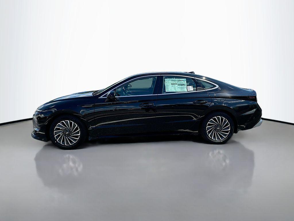 new 2025 Hyundai Sonata Hybrid car, priced at $39,460