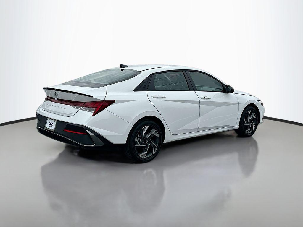 new 2025 Hyundai ELANTRA HEV car, priced at $29,685