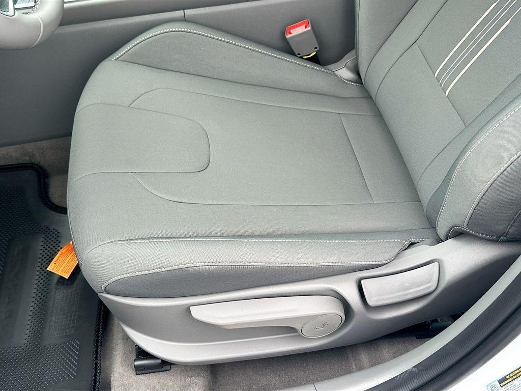 new 2025 Hyundai ELANTRA HEV car, priced at $29,685