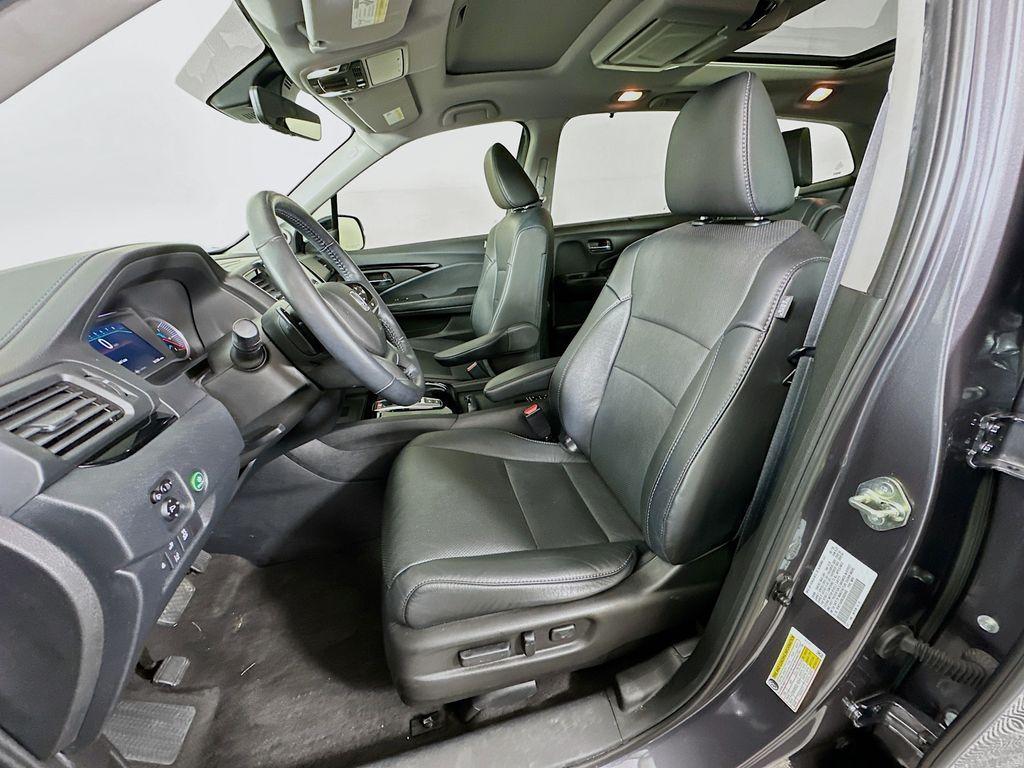used 2020 Honda Pilot car, priced at $28,958