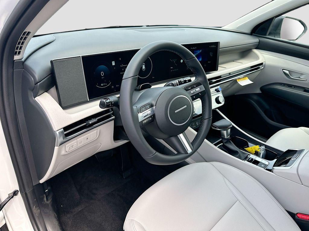 new 2025 Hyundai TUCSON Hybrid car, priced at $43,850