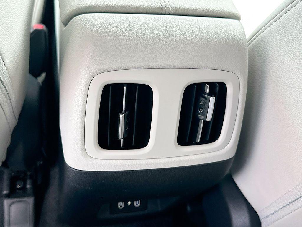 new 2025 Hyundai TUCSON Hybrid car, priced at $43,850