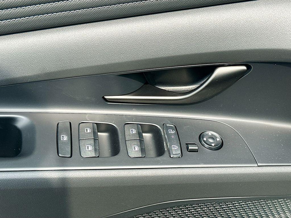 new 2025 Hyundai ELANTRA HEV car, priced at $29,185