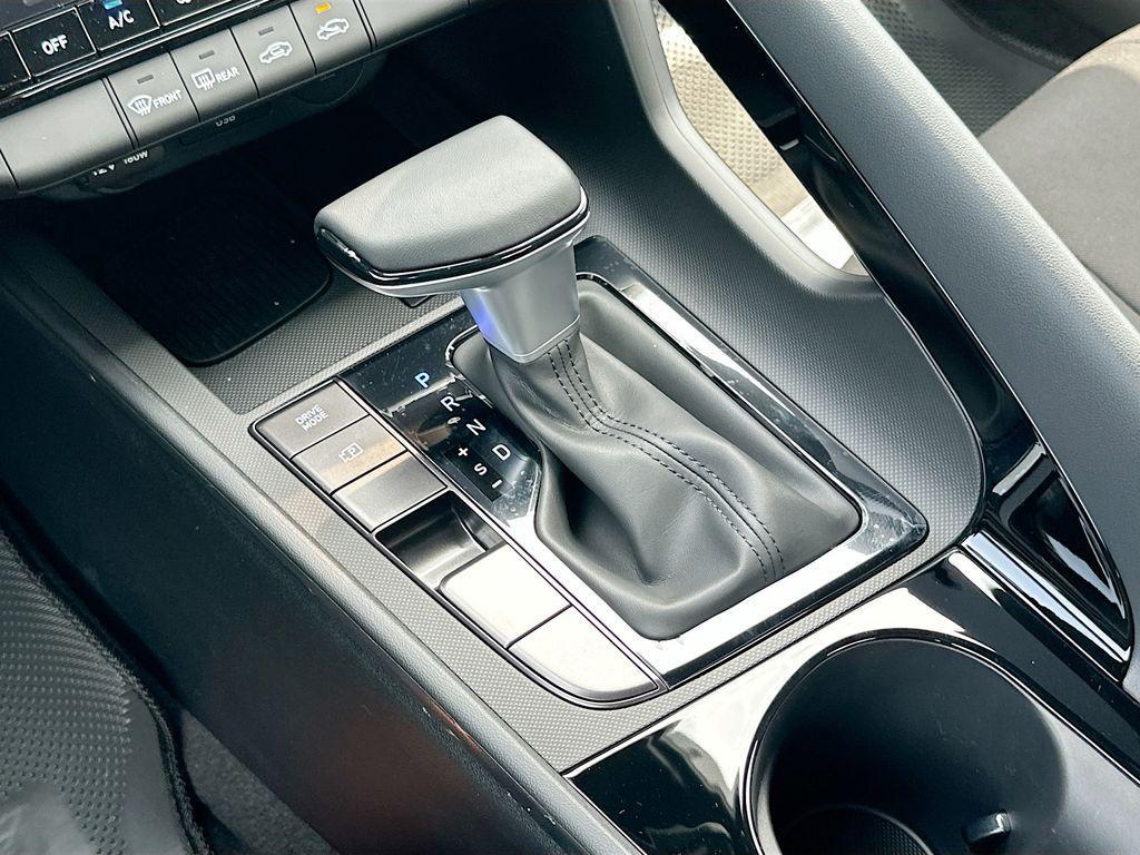 new 2025 Hyundai ELANTRA HEV car, priced at $29,185