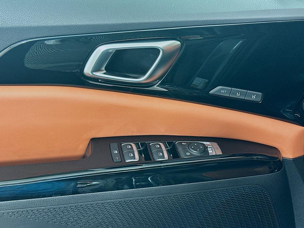 used 2022 Kia Carnival car, priced at $23,585