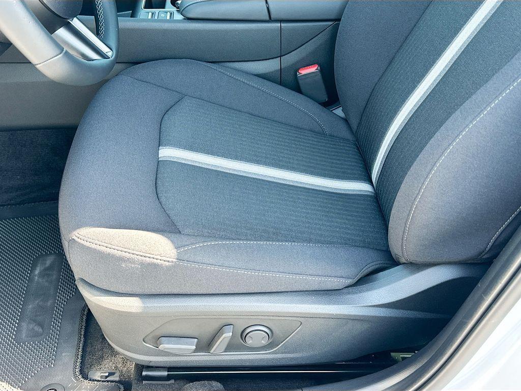 new 2025 Hyundai Sonata Hybrid car, priced at $33,180