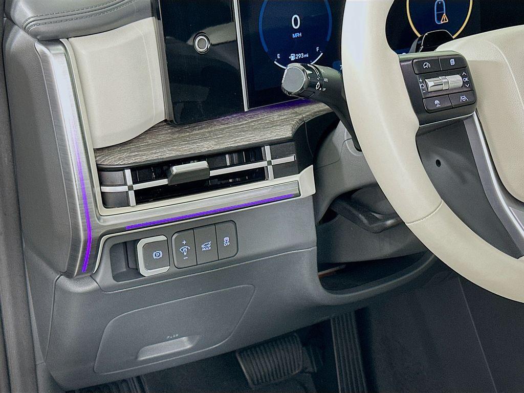 used 2024 Hyundai Santa Fe car, priced at $38,999