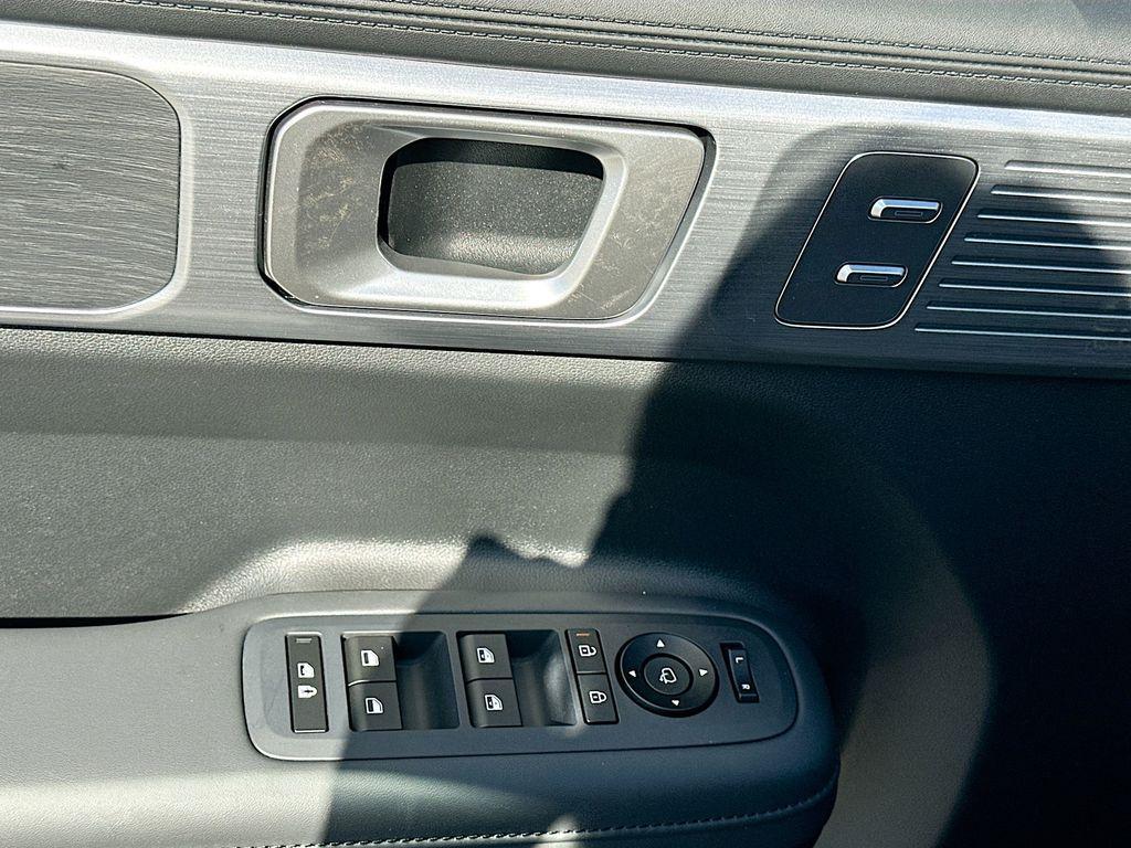 new 2025 Hyundai Santa Fe car, priced at $45,925