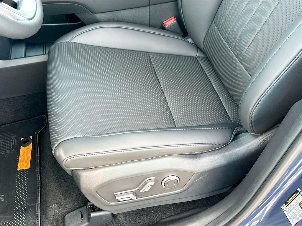 new 2025 Hyundai SANTA FE HEV car, priced at $40,014