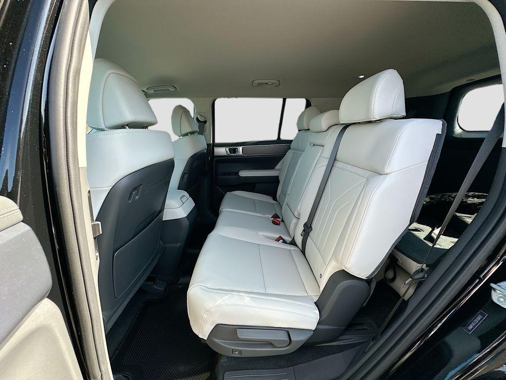 new 2025 Hyundai Santa Fe car, priced at $38,980