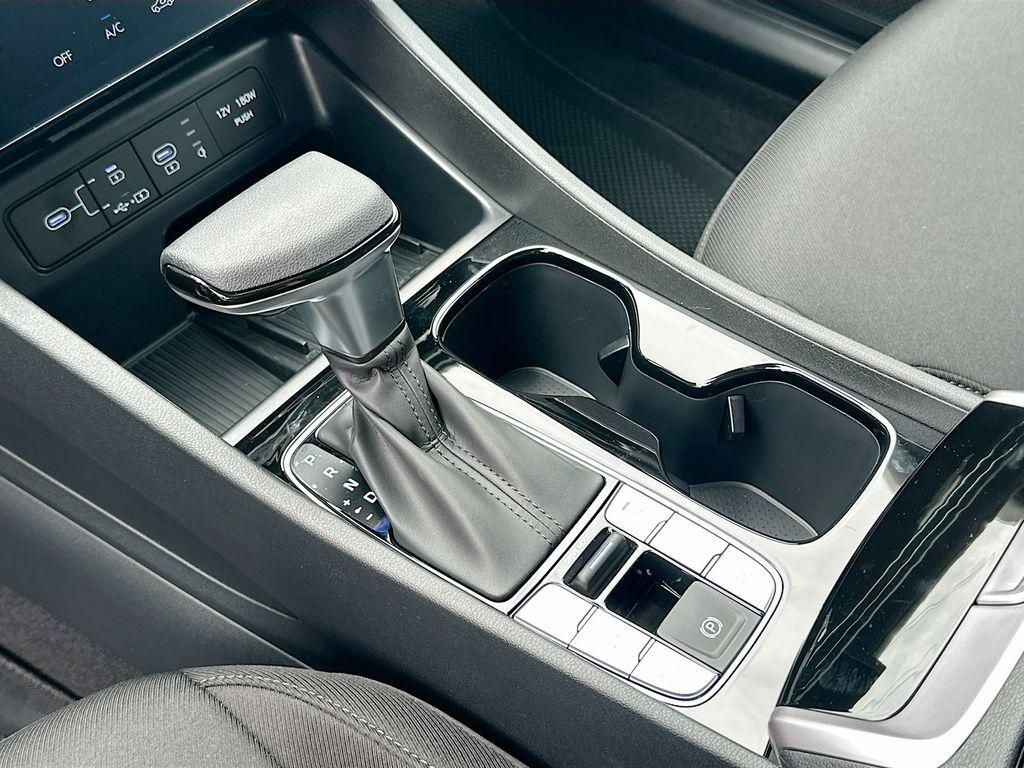 new 2025 Hyundai Tucson car, priced at $32,895
