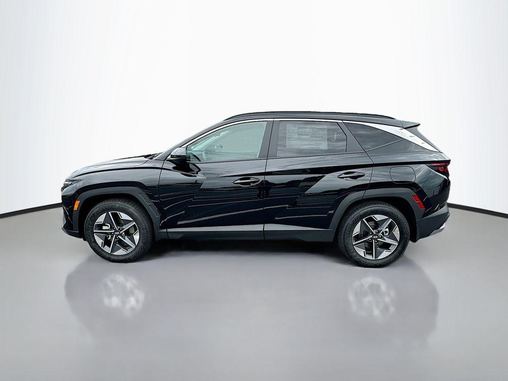 new 2025 Hyundai Tucson car, priced at $32,895