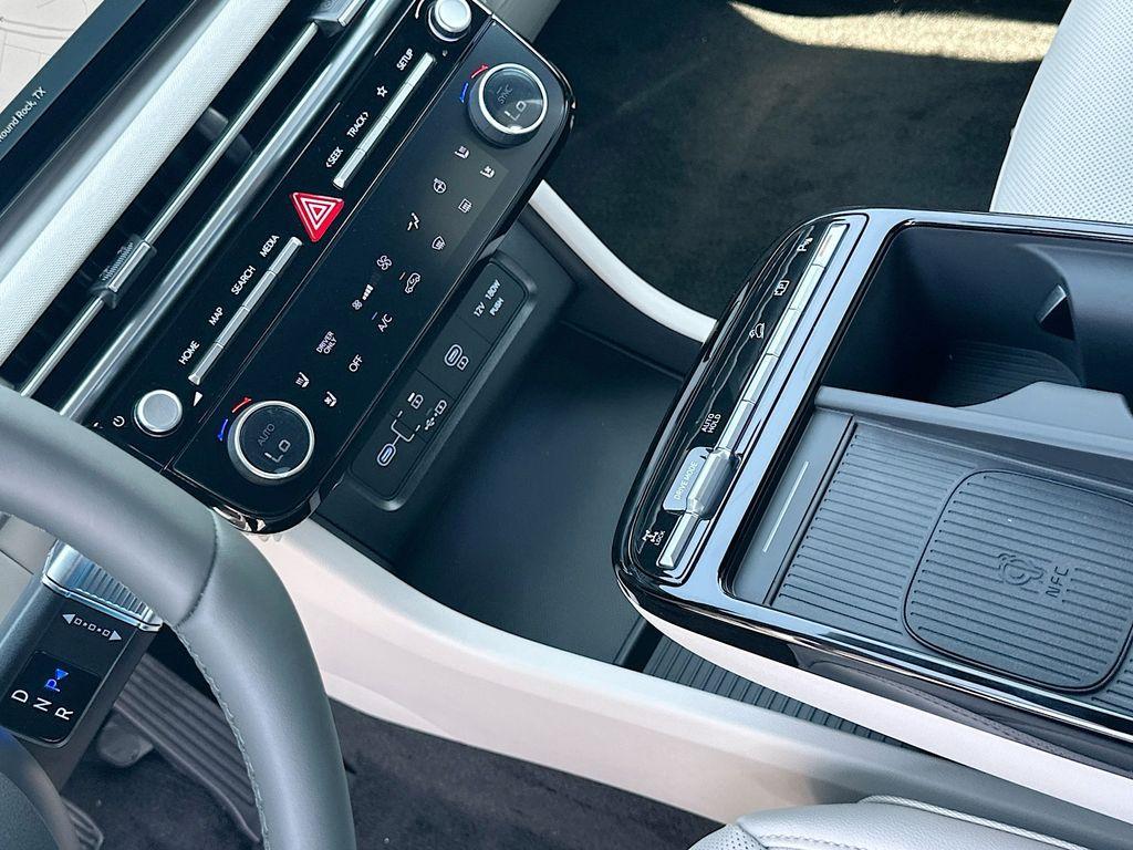 new 2025 Hyundai TUCSON Hybrid car, priced at $43,850