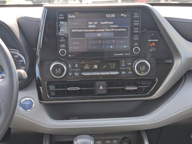used 2022 Toyota Highlander Hybrid car, priced at $35,489