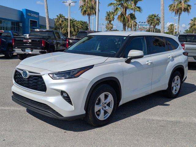 used 2022 Toyota Highlander Hybrid car, priced at $35,489