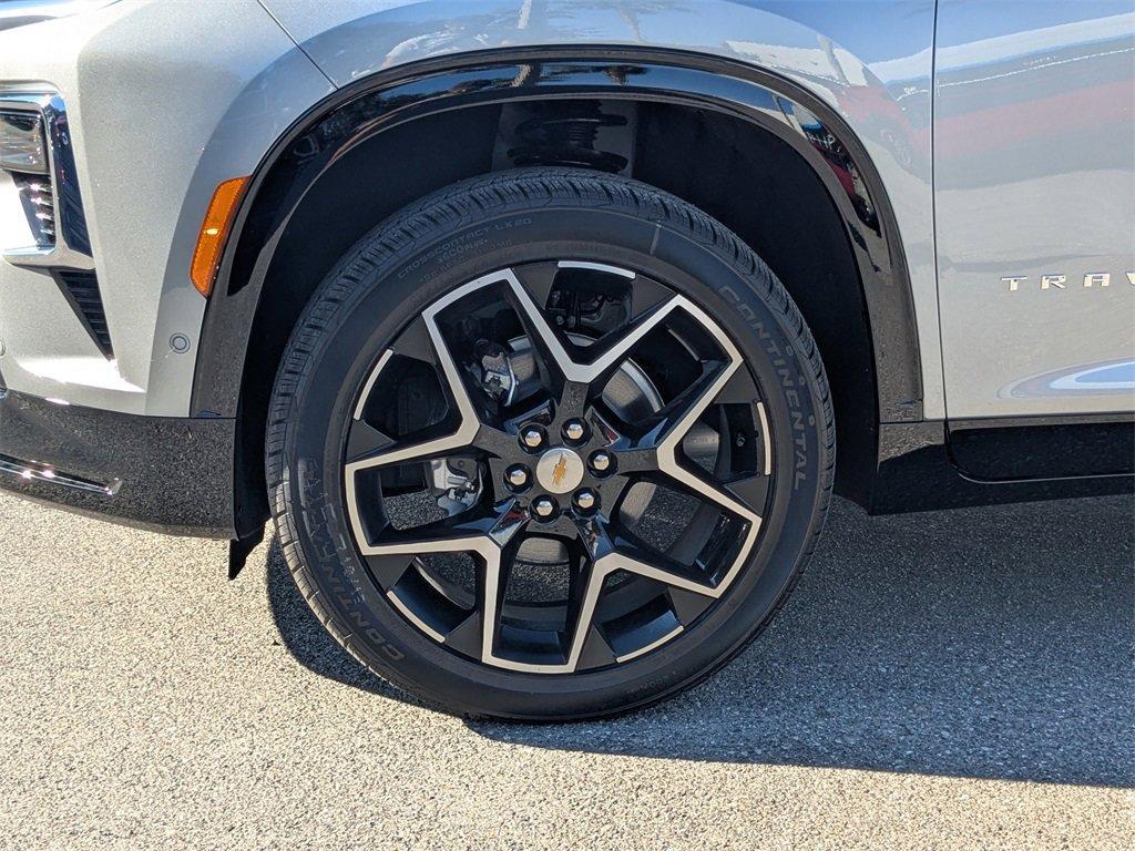 new 2026 Chevrolet Traverse car, priced at $57,420
