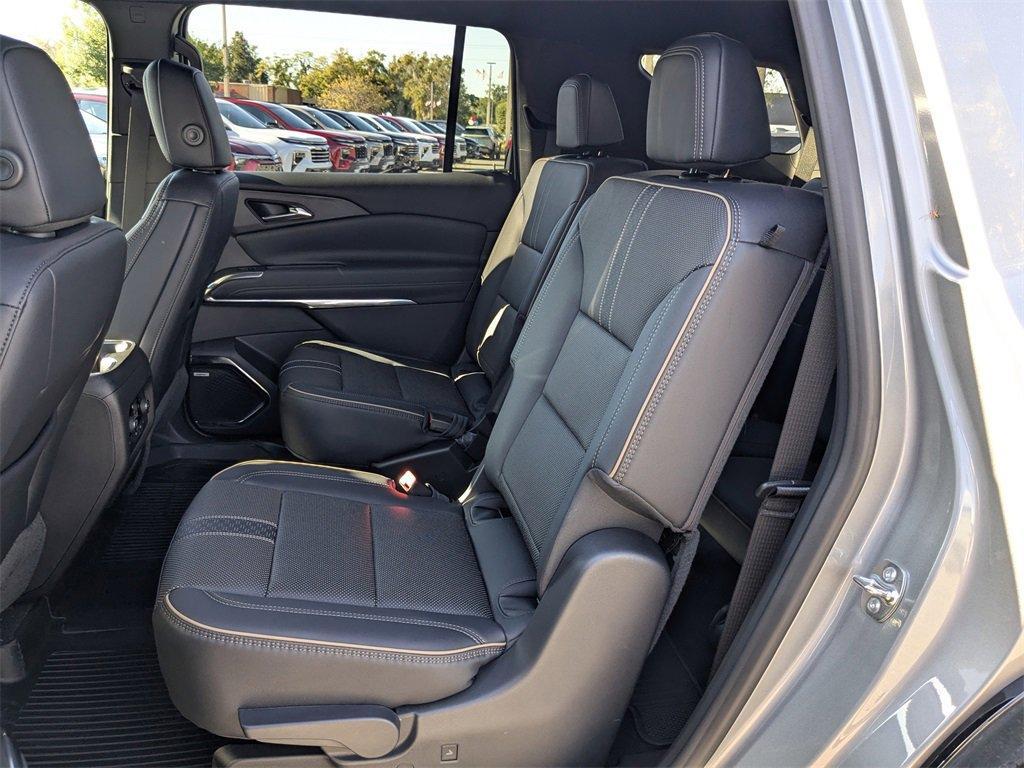 new 2026 Chevrolet Traverse car, priced at $57,420