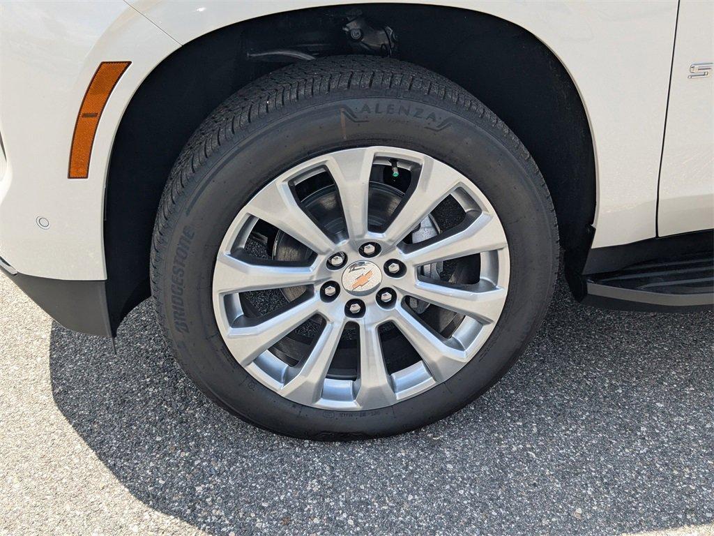 new 2025 Chevrolet Suburban car, priced at $81,810